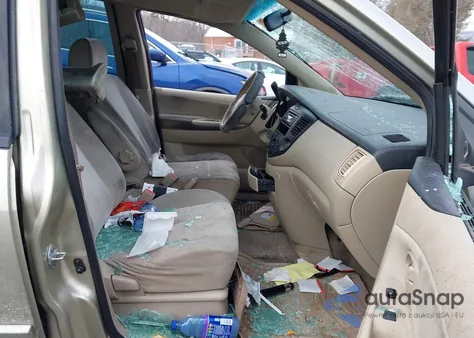 2004 Mazda Mpv Lx z USA, uszkodzony, nr VIN JM3LW28A840517872